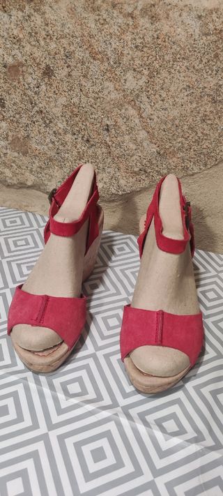 Sandalias cuña Zara Trafaluc 