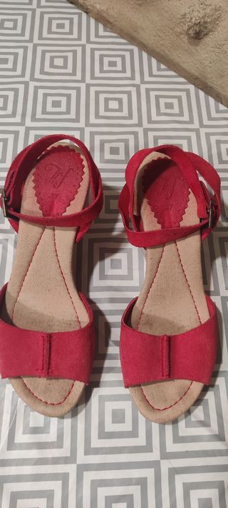 Sandalias cuña Zara Trafaluc 