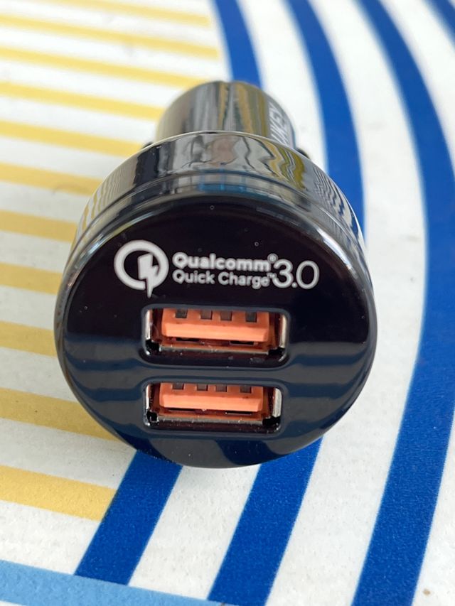 Cargador coche, 2 puertos.