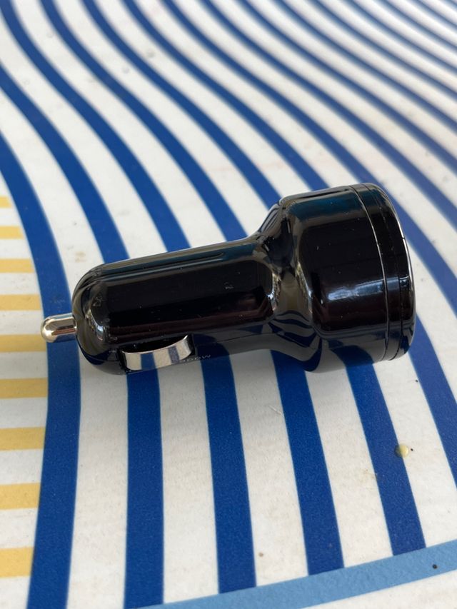 Cargador coche, 2 puertos.