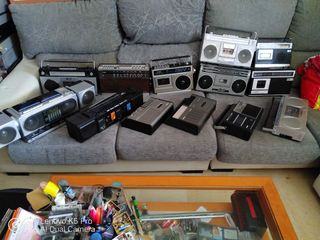 Lote de 5 radio cassettes.