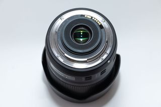 Canon objetivo EF-S 18-135mm f/3.5-5.6 f IS USM