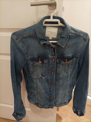 Chaqueta vaquera Cortefiel (precio no negociable)