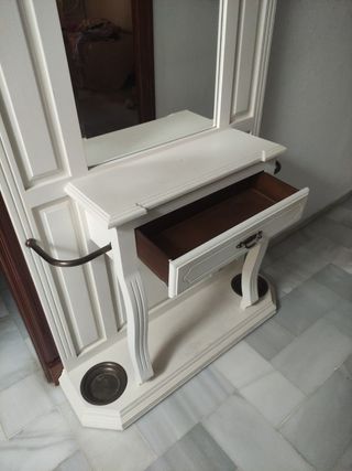 Mueble  paraguero