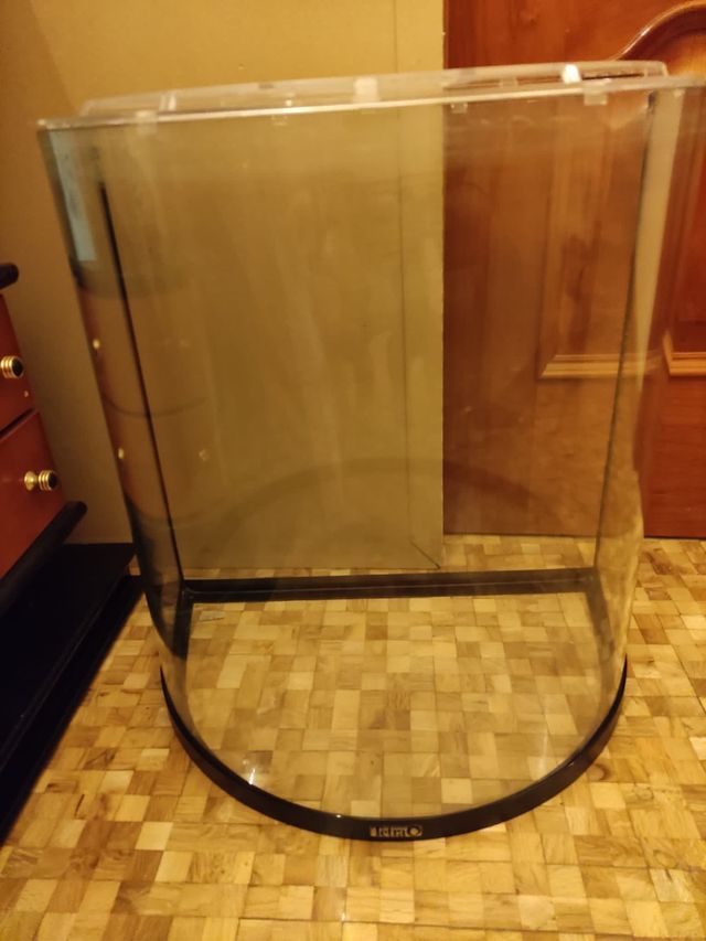 Acuario semicircular 60l