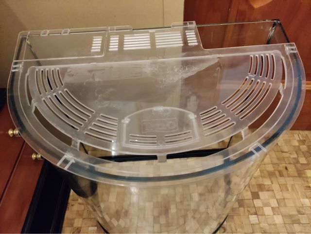 Acuario semicircular 60l