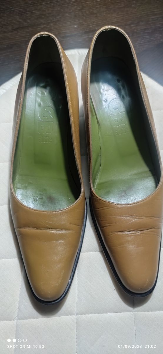 Salón #tacón medio Piel