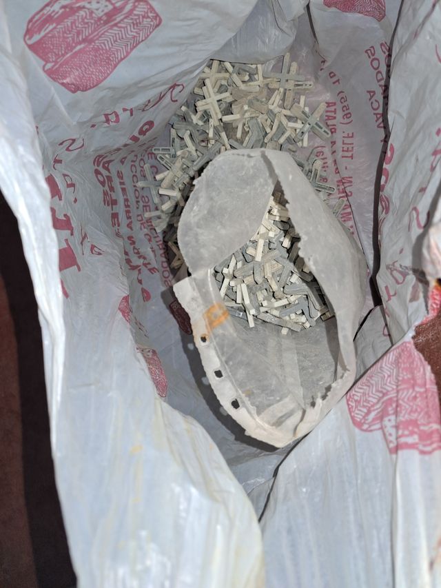 LOTE CRUCETAS BALDOSAS