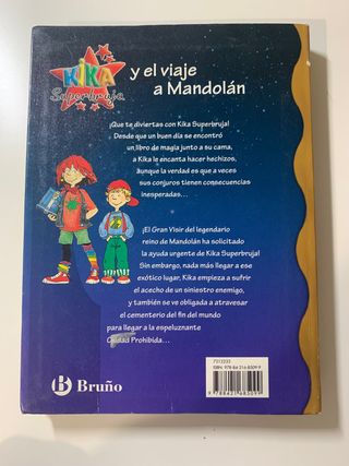 Libro “Kika Superbruja y el viaje a Mandolán”