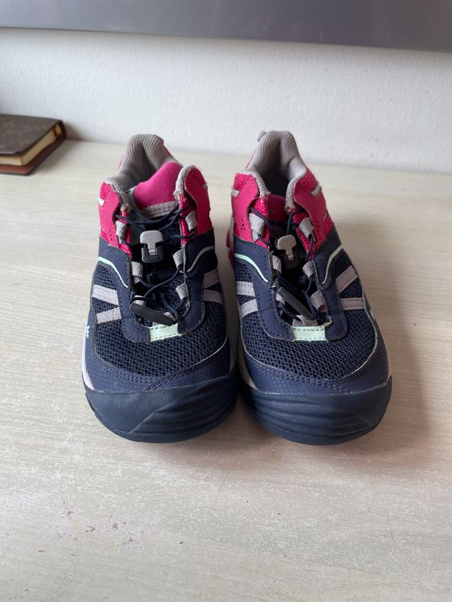 Tenis de montaña QUECHUA