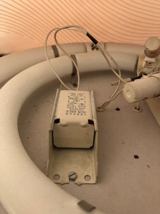 Lámpara plafón grande fluorescente