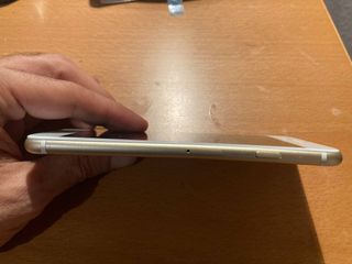 iPhone 6s blanco 64GB estropeado