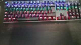 AUKEY KM-G6 Teclado Mecánico, Teclados Gaming Retr