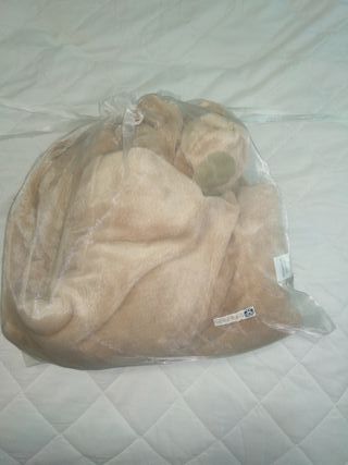 Buzo nuevo bebé osito precioso Talla 9 meses o 71