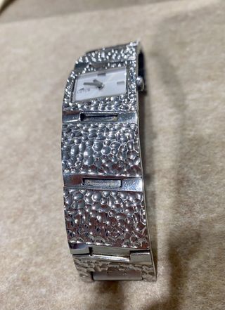 Reloj Lotus
