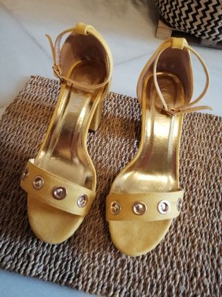 #Sansalias de Tacon