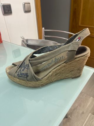 Sandalias Tommy hilfiger usadas verdes 40