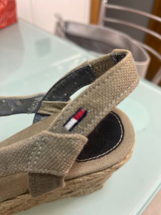 Sandalias Tommy hilfiger usadas verdes 40