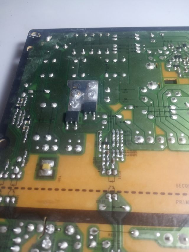 Fuente de alimentación LG TV 42LM765