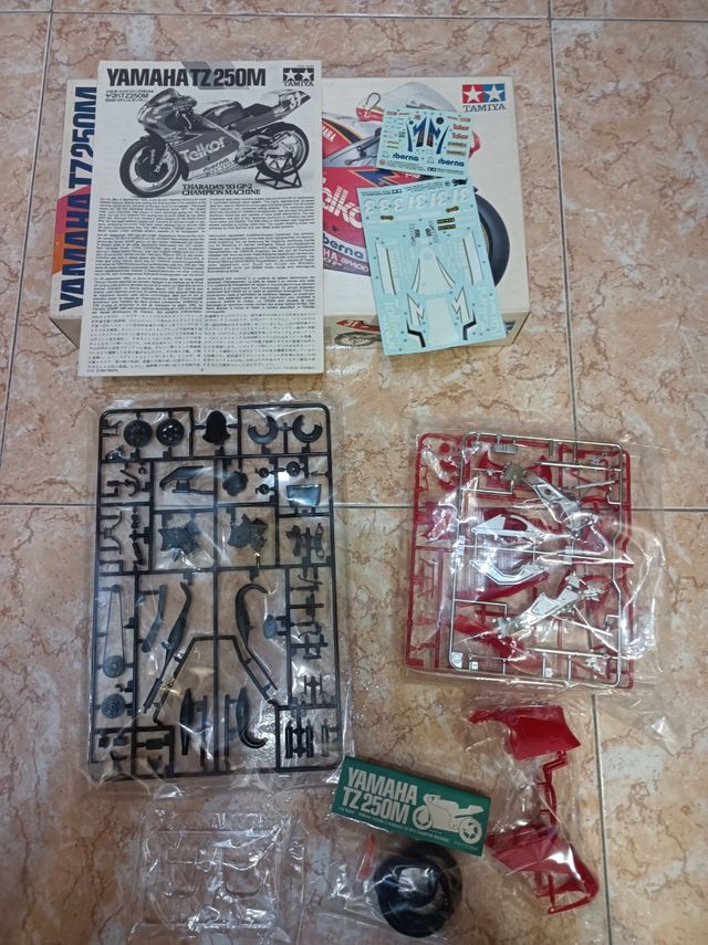 Modello Tamiya 1/12 Yamaha TZ 250