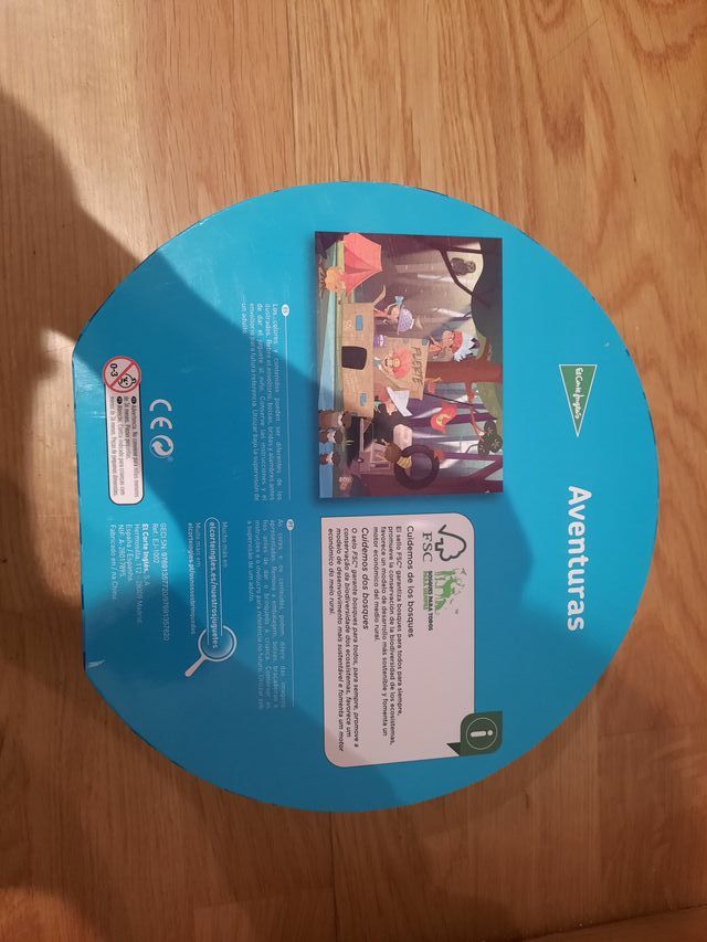 Puzle infantil 100 piezas. Brilla en oscuridad