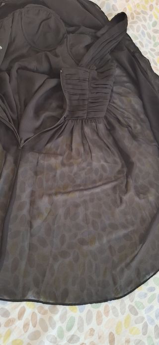 Offerta.Abito di velo foderato. Nuovo.