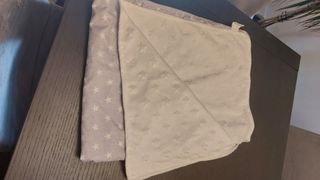 Manta y cojín lactancia