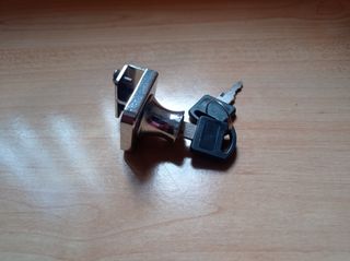 LOTE BISAGRA CRISTAL (8 UN) + CERRADURA (2 UN)