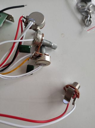 Circuito volumen guitarra eléctrica