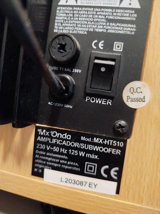 5 Altavoces y subwoofer