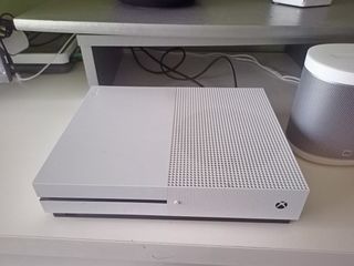 Xbox one S + mando... 