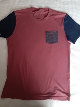 Camiseta Hollister. M