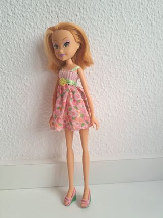 Muñeca Flora Winx Club (City girl)