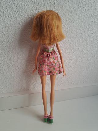 Muñeca Flora Winx Club (City girl)