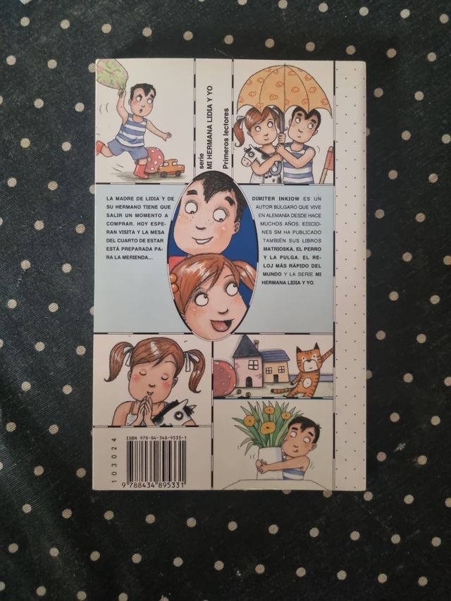 Lidia y yo ponemos la mesa