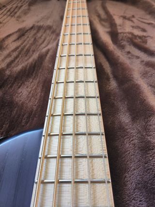 Bajo 5 cuerdas maruszczyk