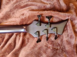 Bajo 5 cuerdas maruszczyk