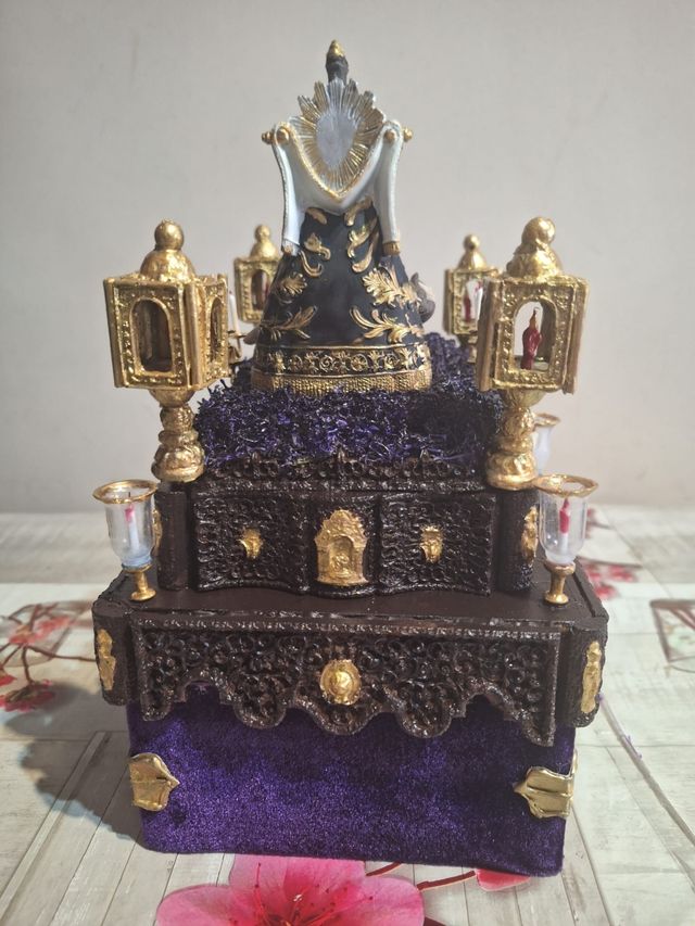 Figura gran poder miniatura