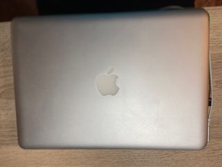 MACBOOK PRO 