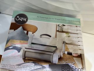 Máquina scrapbooking sizzix big shot plus