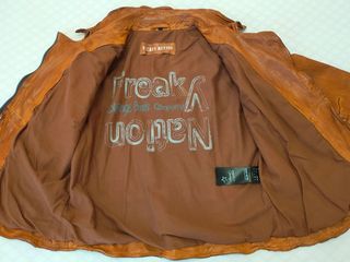 Chaqueta de cuero Freaky Nation, 40%REBAJA,nueva