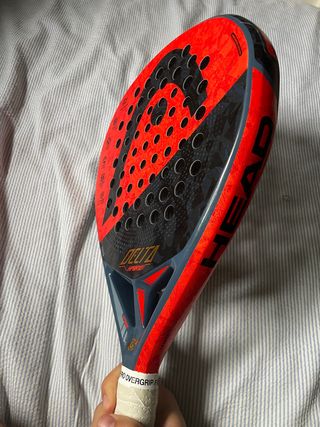 Pala de padel Head Graphene 360+ Delta Hybrid