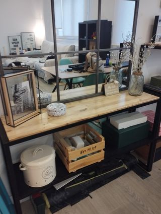 Banco negro de metal