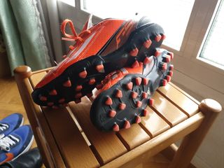 botas futbol T. 40
