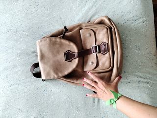 Mochila de cuero 100%