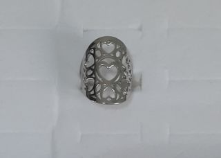 Anillos de acero ajustables.