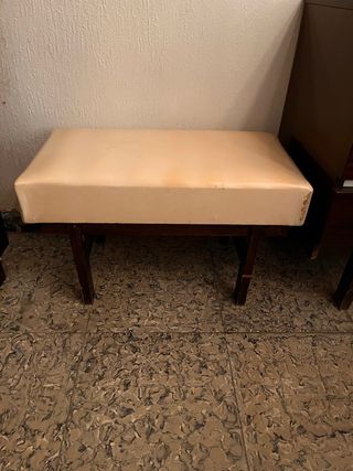 TABURETE RECTANGULAR ACOLCHADO **LIQUIDACION**