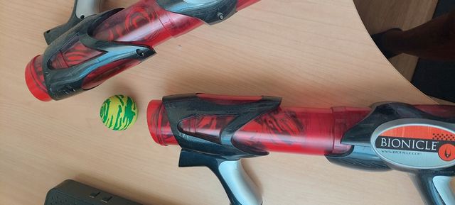 Lanza Pelotas aire comprimido. Niños