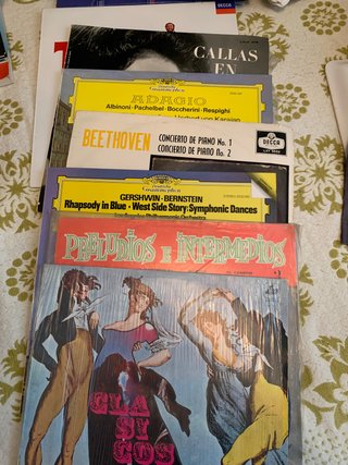 Tocadiscos Sony + Vinilos