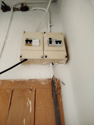 Electricista en Barcelona enchufes luces y averias